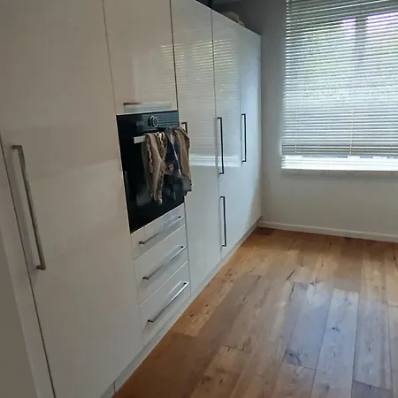 Maison Avec Jardin Arbore Tram Vieux Lille Gare Holiday home *